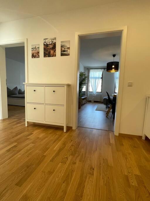 #modernes Wohnen Im Historischen Altbau 3 Og Links Apartamento Leipzig